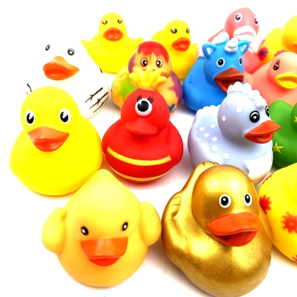 Rubber Duck Lot of 22 Toys Children Kids Jeep Assorted Bathtub Duckies Toddlers - Picture 2 of 6